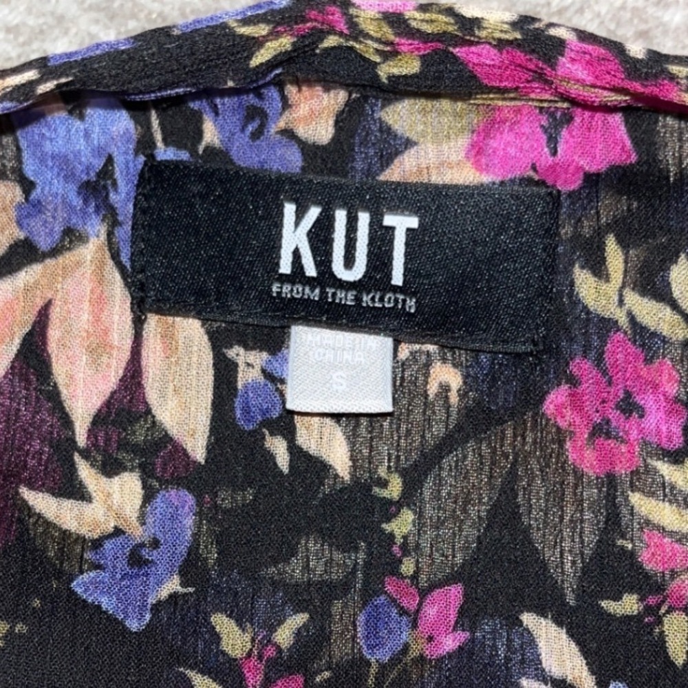 KUT from the Kloth Floral Sheer Button Down Roll Tab Blouse Black Purple Small - Picture 4 of 6